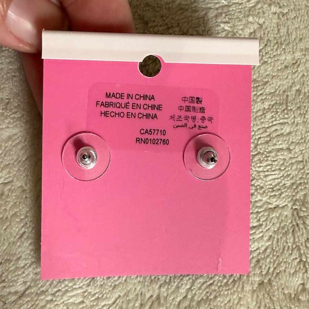 NWT Signature Kate Spade: Spade Mini Stud Earrings - Picture 4 of 4